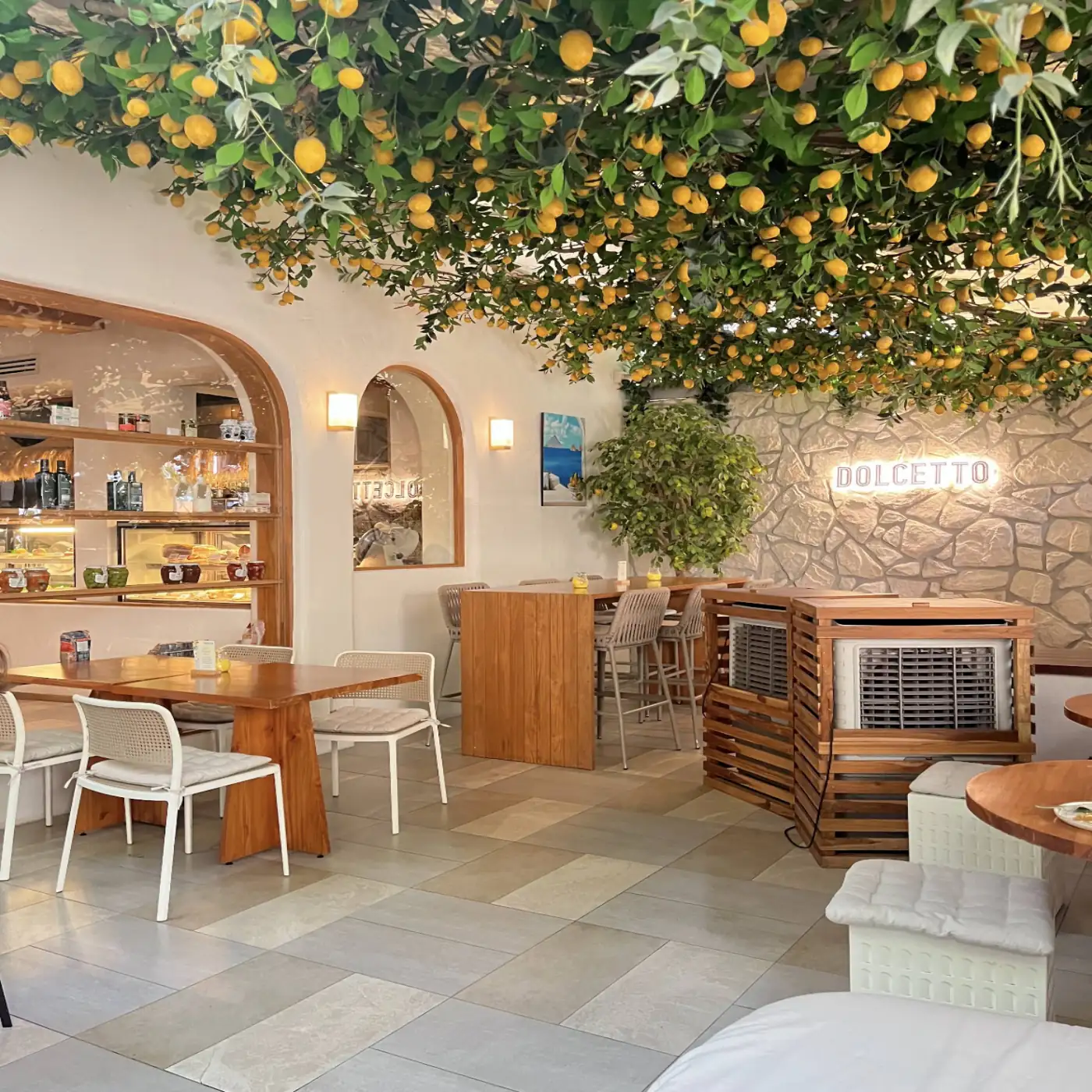 Dolcetto Italian Cafe interior