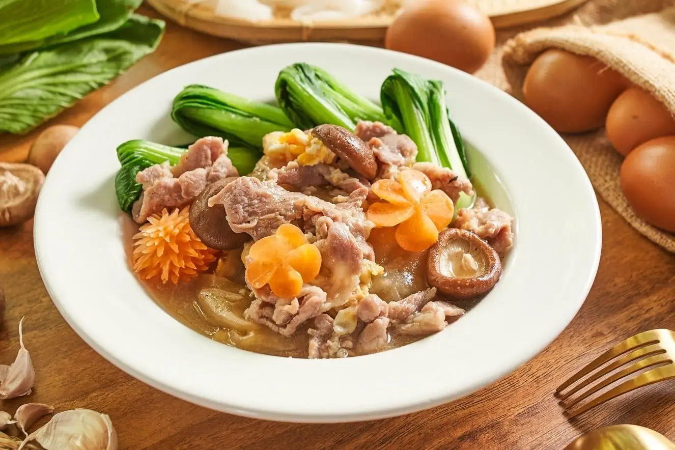 ราดหน้าหมู/ทะเล